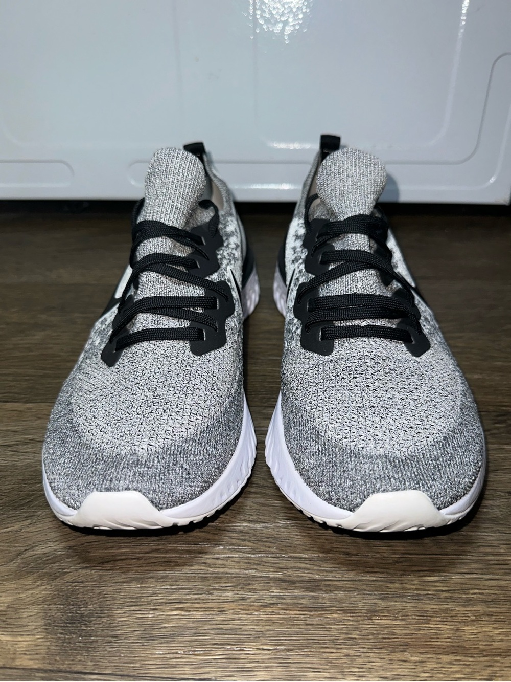 Nike Epic React Flyknit 2 “Oreo” - Picture 3 of 7